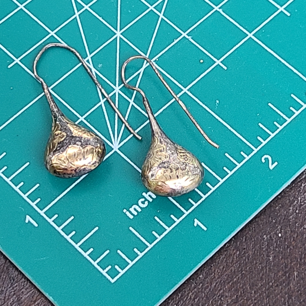 Elegant Gold Drop Earrings